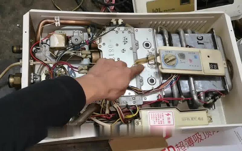 阿里斯顿壁挂炉报5p1故障