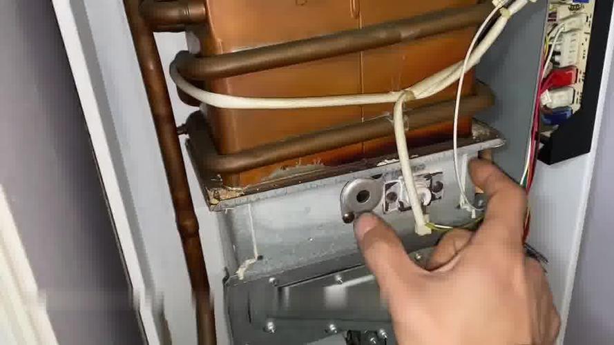 天然气壁挂炉出现e4什么故障