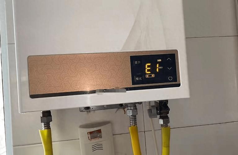 商用空气能热水器显5E故障