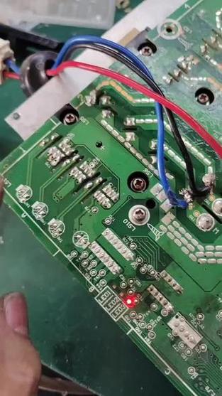 奥克斯空调3匹f1是什么故障