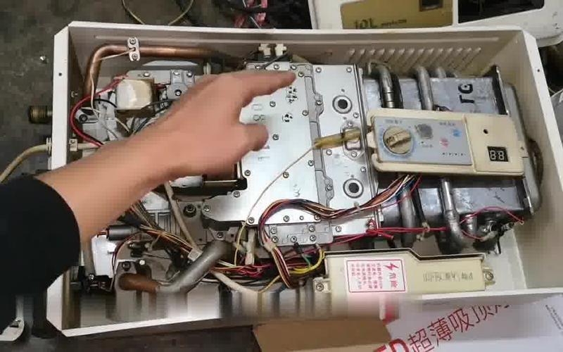 空气能控制器显示e是什么故障