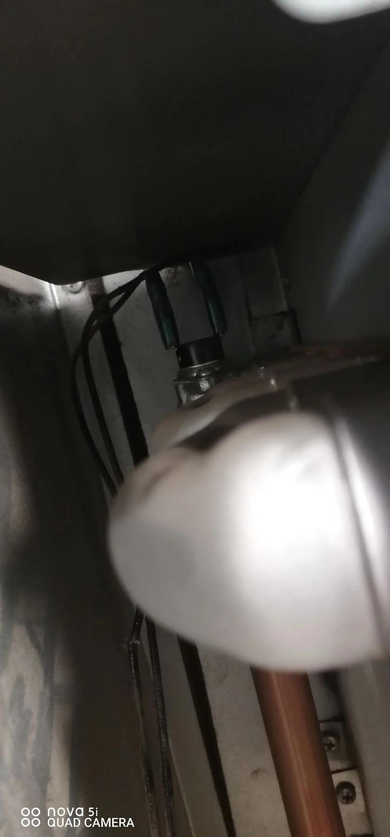 壁挂炉出现e2高温故障怎么解决