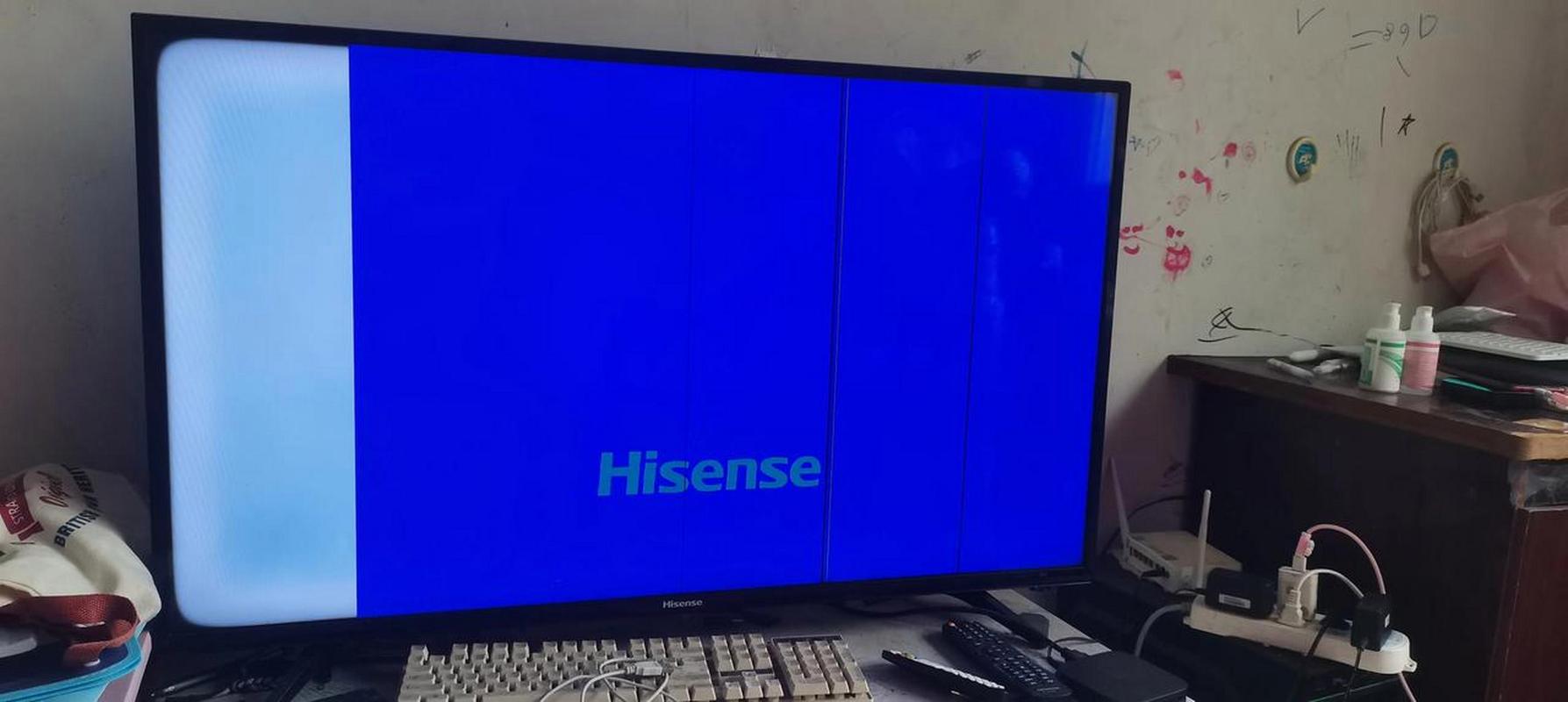 海尔液晶电视一半屏故障