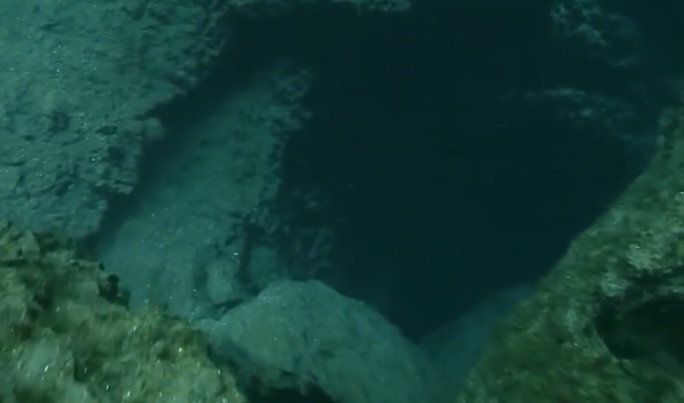 韩颋九顿天窗洞穴潜水事件始末,老猫的快速崛起与突然落幕 韩颋九顿天窗洞穴潜水事件始末,老猫的快速崛起与突然落幕